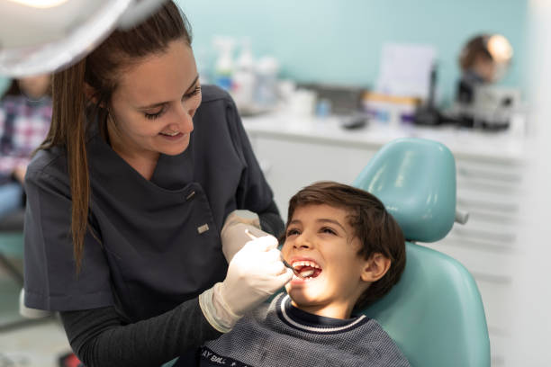 Best Emergency Tooth Extraction in Clinton, IL