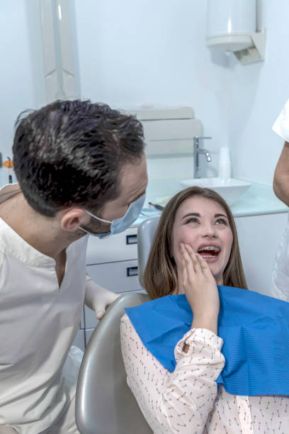Best Emergency Root Canal Treatment in Clinton, IL